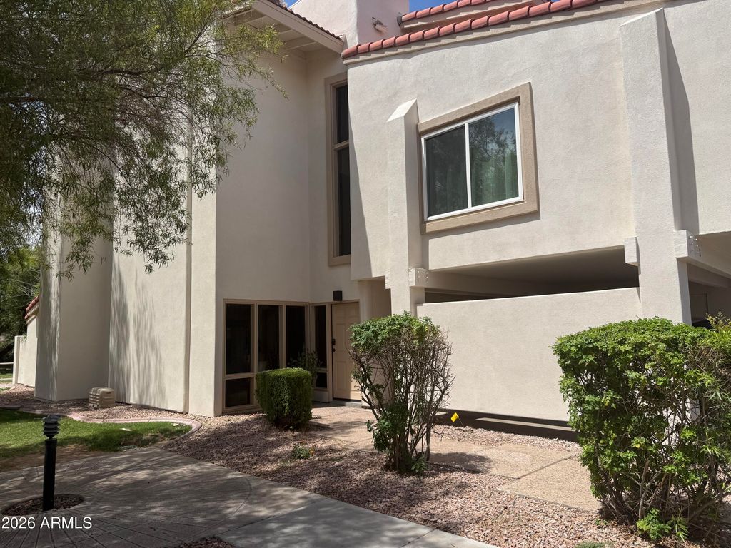 7921 E SAN MIGUEL Avenue 8, Scottsdale, AZ 85250