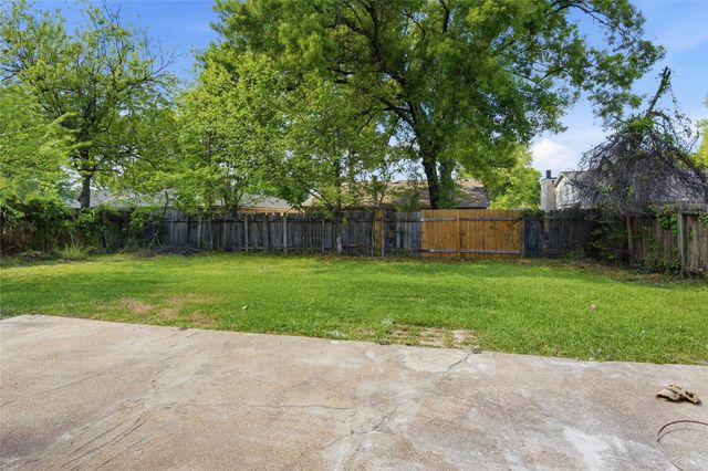 4919 Hickorygate Drive, Spring, TX 77373