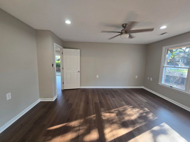 805 Oak Place, Aiken, SC 29801