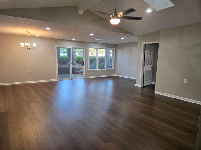 805 Oak Place, Aiken, SC 29801