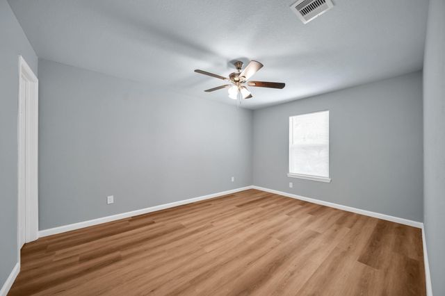 5822 Beldart Street, Houston, TX 77033