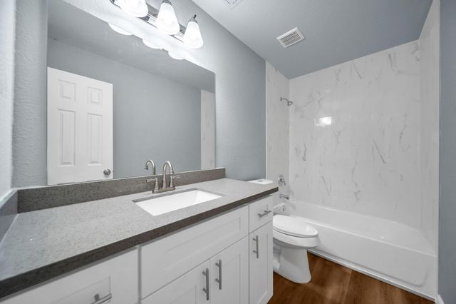 5822 Beldart Street, Houston, TX 77033