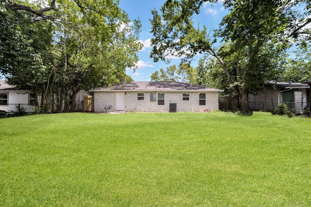 5822 Beldart Street, Houston, TX 77033