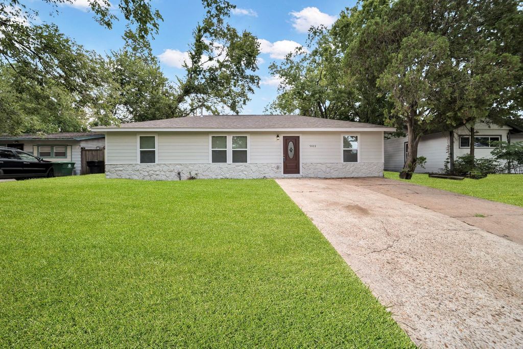 5822 Beldart Street, Houston, TX 77033