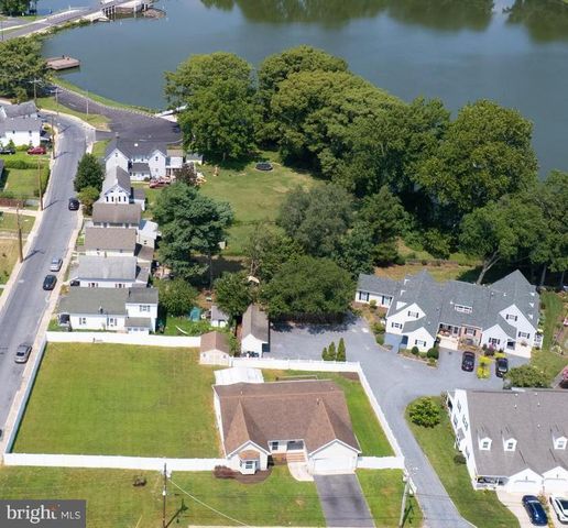 103 GOVERNORS AVE, Laurel, DE 19956