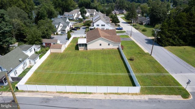 103 GOVERNORS AVE, Laurel, DE 19956