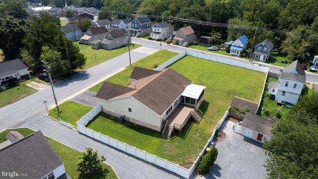 103 GOVERNORS AVE, Laurel, DE 19956