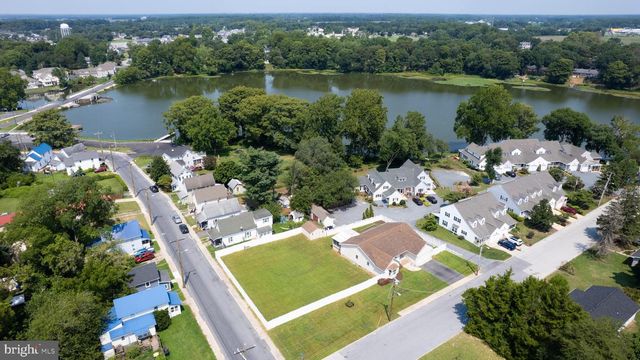 103 GOVERNORS AVE, Laurel, DE 19956