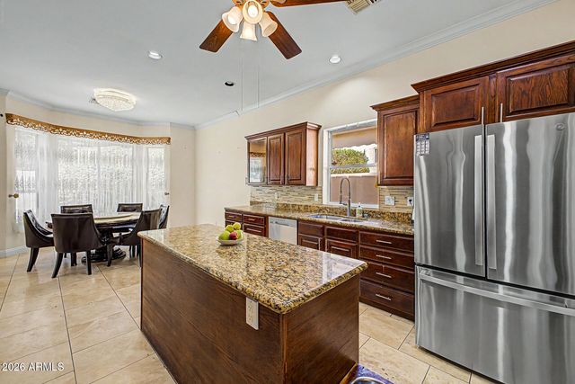 808 W CITRUS Way, Phoenix, AZ 85013
