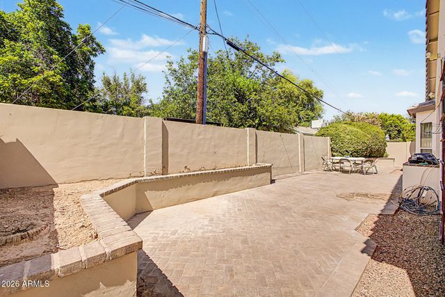 808 W CITRUS Way, Phoenix, AZ 85013