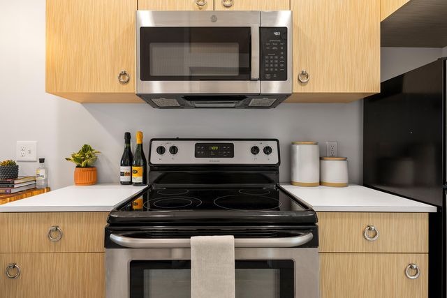 918 W Front Street, Traverse City, MI 49684