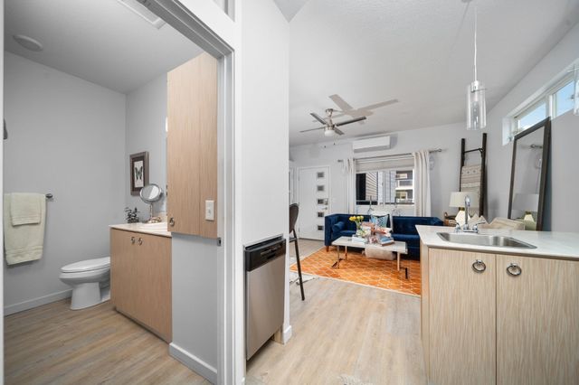 918 W Front Street, Traverse City, MI 49684