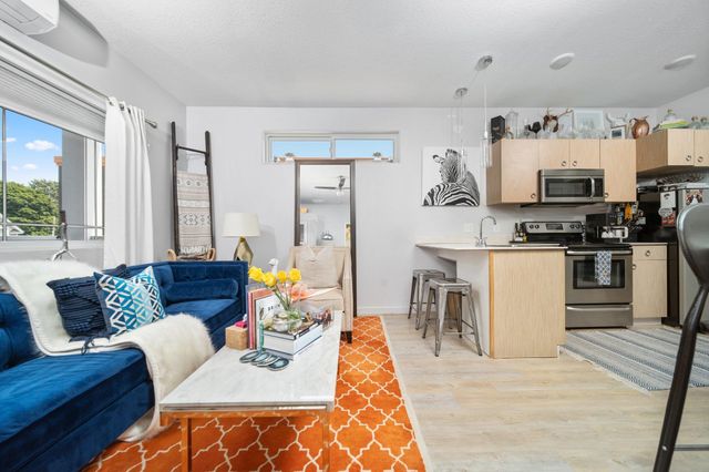 918 W Front Street, Traverse City, MI 49684