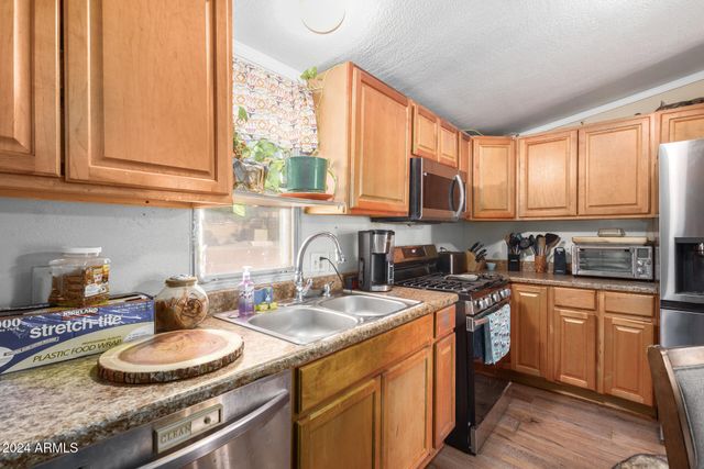 2131 E Union Hills Drive M1, Phoenix, AZ 85024