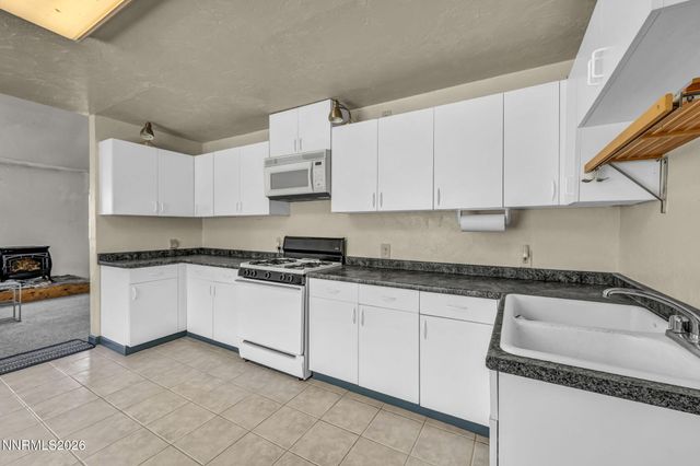 3490 Dry Lake Circle, Reno, NV 89521
