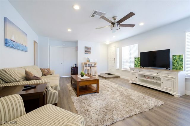 1725 Duarte Drive, Henderson, NV 89014