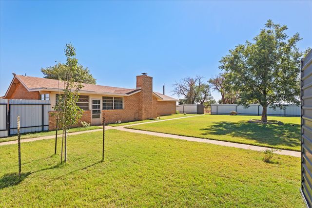 1903 County Rd 305, Brownfield, TX 79316