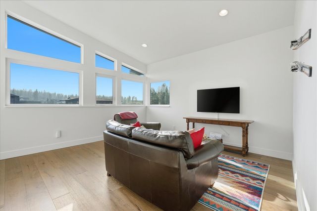 3446 NW Jackwood Place, Bend, OR 97703