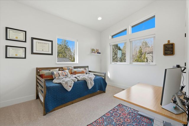 3446 NW Jackwood Place, Bend, OR 97703