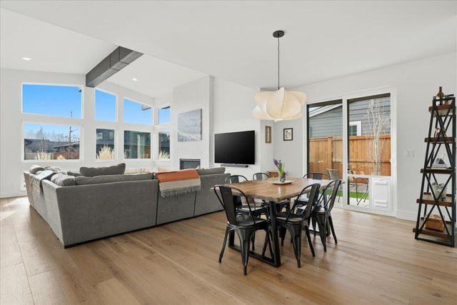 3446 NW Jackwood Place, Bend, OR 97703