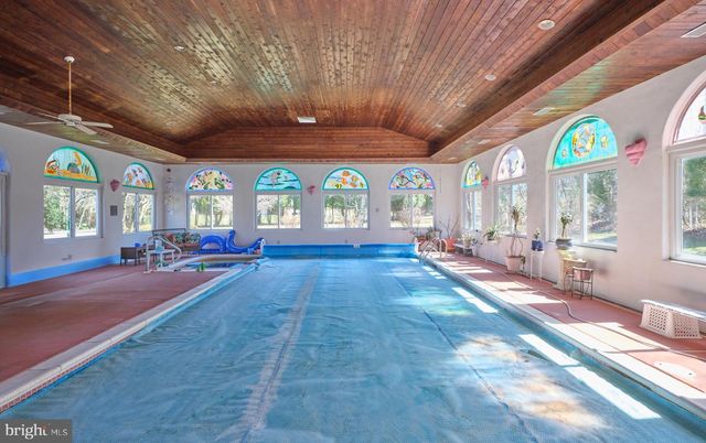 16 TIMOTHY DR, Ivyland, PA 18974