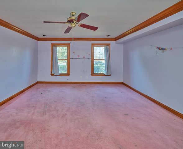 16 TIMOTHY DR, Ivyland, PA 18974