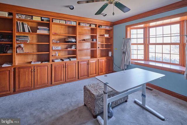 16 TIMOTHY DR, Ivyland, PA 18974