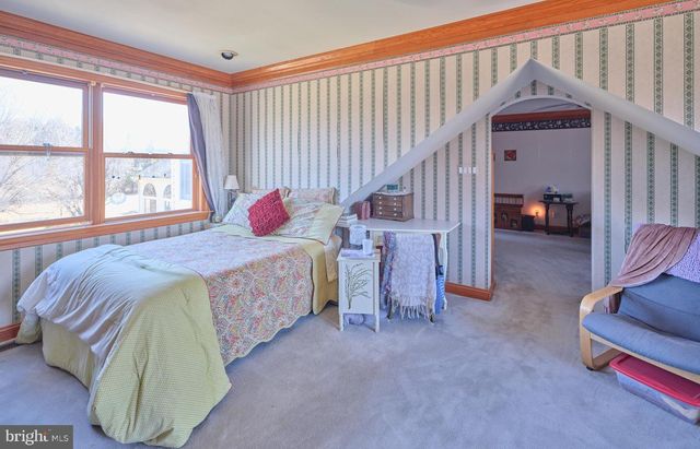 16 TIMOTHY DR, Ivyland, PA 18974