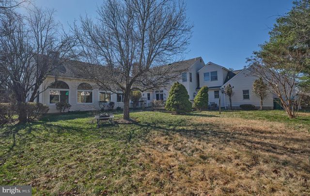 16 TIMOTHY DR, Ivyland, PA 18974