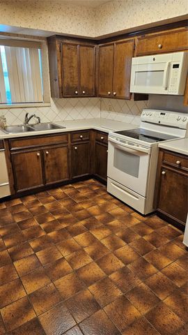 5607 Innsbruck Street, Bellaire, TX 77401