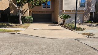 5607 Innsbruck Street, Bellaire, TX 77401