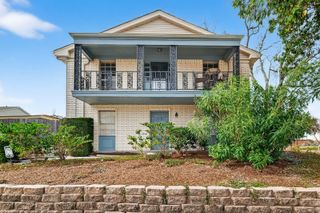 18220 Vinland Drive 8220, Houston, TX 77058