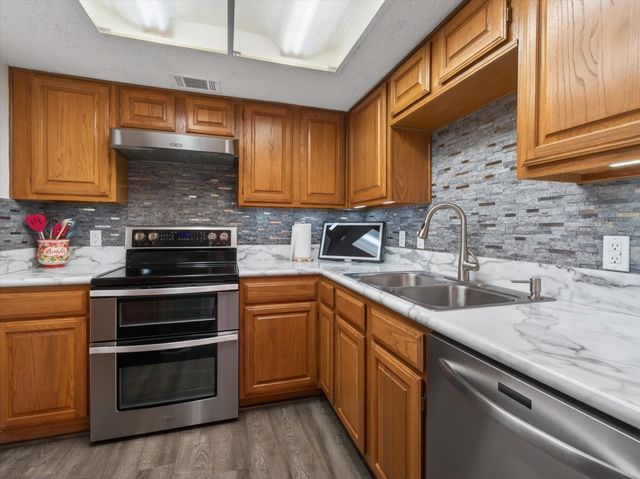 10923 Gable Circle, Dallas, TX 75229
