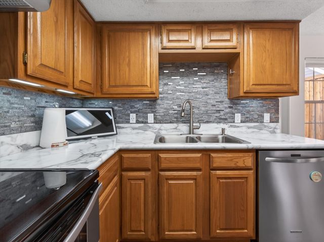 10923 Gable Circle, Dallas, TX 75229