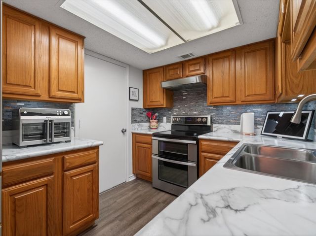 10923 Gable Circle, Dallas, TX 75229