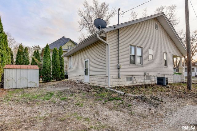 408 S CHEROKEE Street, Taylorville, IL 62568