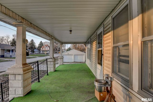 408 S CHEROKEE Street, Taylorville, IL 62568