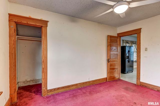 408 S CHEROKEE Street, Taylorville, IL 62568