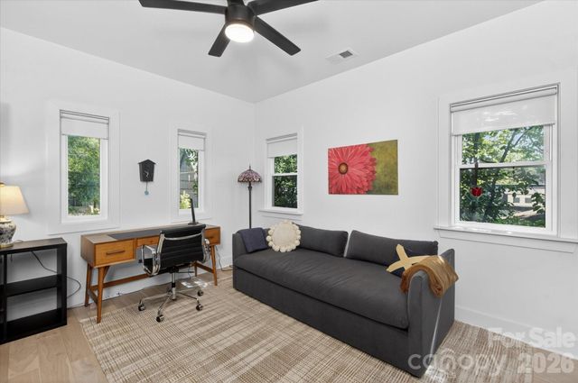 1608 Chippendale Road, Charlotte, NC 28205