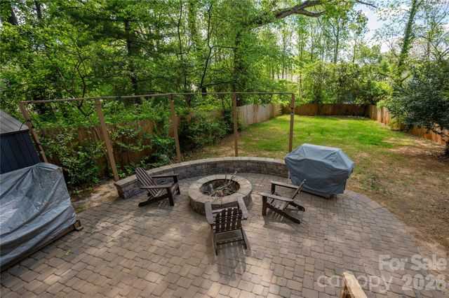 1608 Chippendale Road, Charlotte, NC 28205