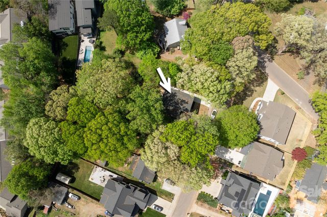 1608 Chippendale Road, Charlotte, NC 28205