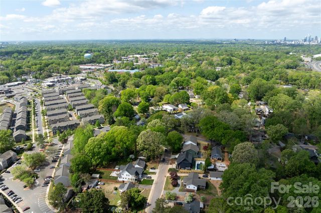 1608 Chippendale Road, Charlotte, NC 28205
