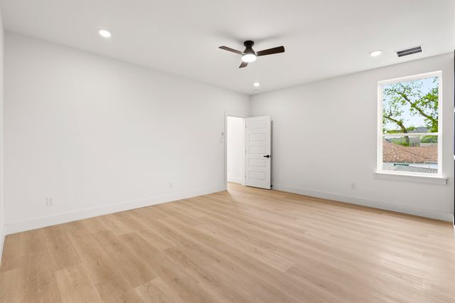 413 N Patton Avenue, Dallas, TX 75203