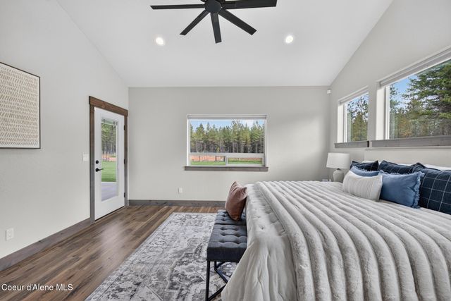 22388 N Hollow Top RD, Rathdrum, ID 83858