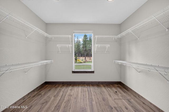 22388 N Hollow Top RD, Rathdrum, ID 83858