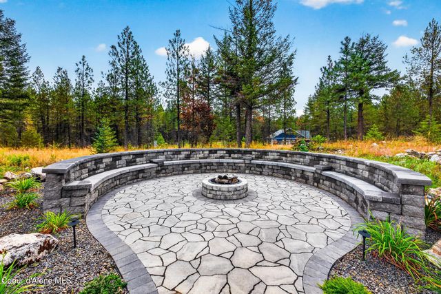 22388 N Hollow Top RD, Rathdrum, ID 83858