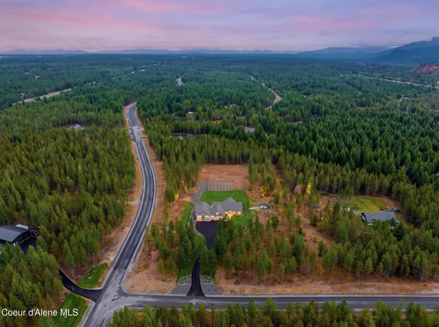 22388 N Hollow Top RD, Rathdrum, ID 83858
