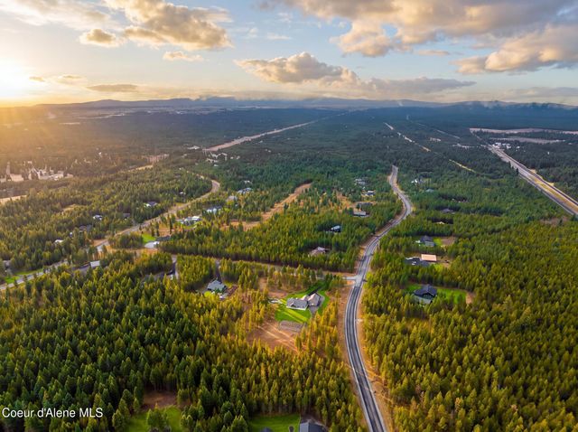 22388 N Hollow Top RD, Rathdrum, ID 83858
