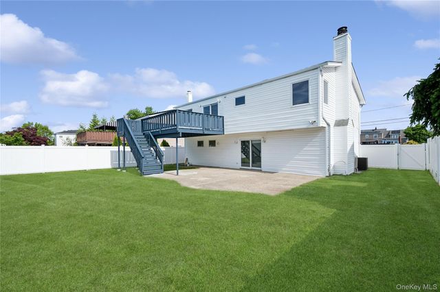2625 Riverside Drive, Wantagh, NY 11793