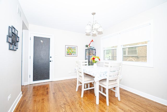 7942 W ADDISON Street 1, Chicago, IL 60634